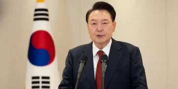 Un tribunal de Corea del Sur ordena la liberación del presidente Yoon, acusado de insurrección por la ley marcial