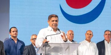 Gobierno incorporará pollo en el menú escolar de tandas extendidas apartir de este lunes