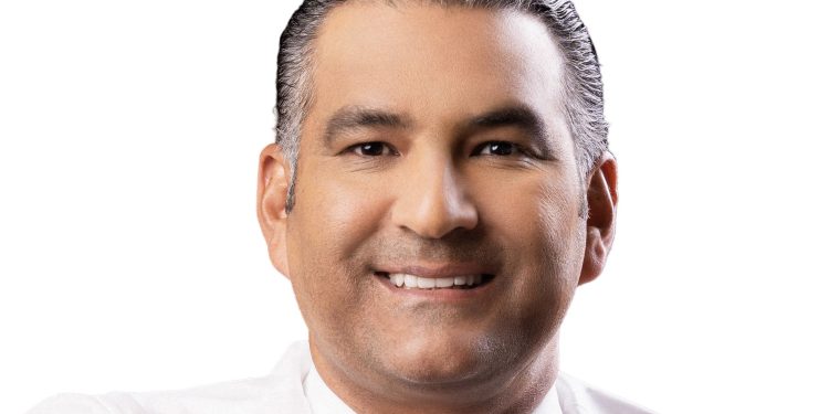 Luis Alberto: La democracia debe ser un valor protegido por todos y sustentado en el respeto al centralismo democrático