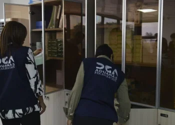 Intervienen tienda china de la avenida Luperón