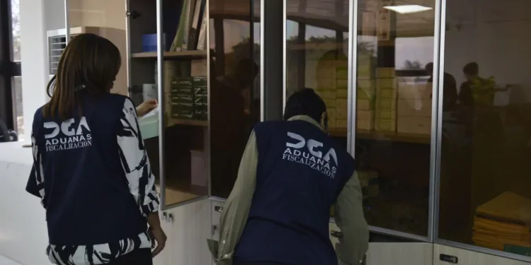 Intervienen tienda china de la avenida Luperón