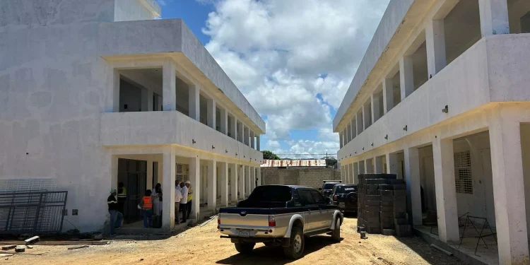 Gobierno impulsa el fortalecimiento educativo en Puerto Plata con la construcción de 15 nuevos centros