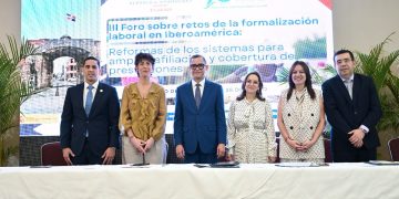 Eddy Olivares destaca importancia de la simplificación administrativa para aumentar formalización laboral en Iberoamérica