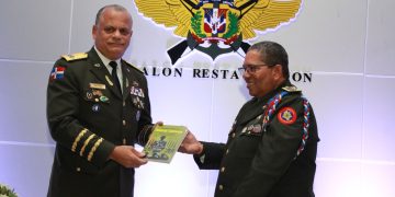 COOPINFA auspicia el libro Fundamentos de Oratoria Castrense del veterano locutor Justo Méndez