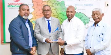 Circulo de Reporteros Gráficos de Televisión reconocen labor de director general de Comedores Económicos