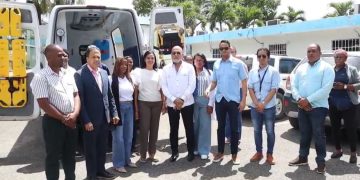 Diputado Román de Jesús logra entrega de ambulancia gratuita para Yamasá