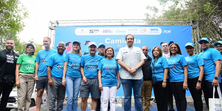 Caminata por la salud busca concienciar sobre el acceso universal y la reducción de la mortalidad materna y neonatal prevenible