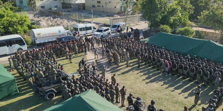 Ministro de Defensa visita Friusa y Mata Mosquito para supervisar operaciones de seguridad y control migratorio
