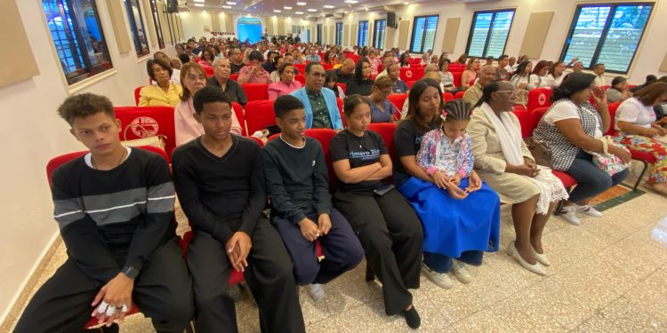 Iglesia Jesucristo Fuente de Amor Central conmemora 40 años ininterrumpidos de su Retiro de Semana Santa