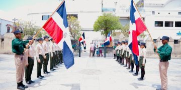 Conmemoran 60 años de la Revolución de Abril con misa, marcha y homenajes a Caamaño