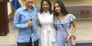 Expresa compromiso de continuar fortaleciendo la educación de discapacitados visuales