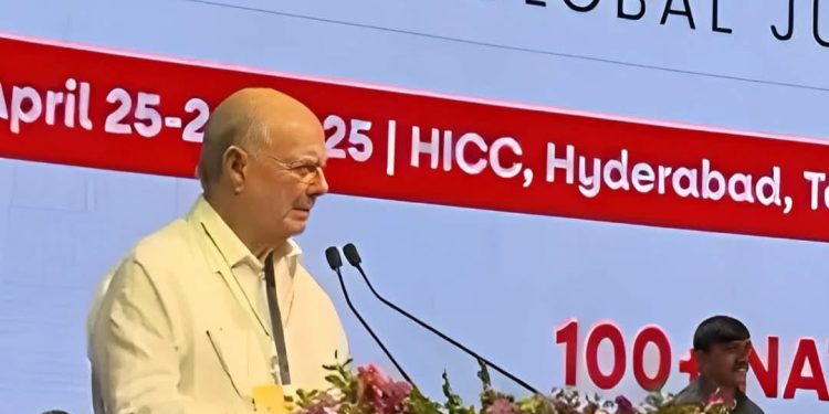 Hipólita Mejía: El mundo vive una gran incertidumbre que se traduce en el incremento de la desigualdad social y el debilitamiento de la ciudadanía