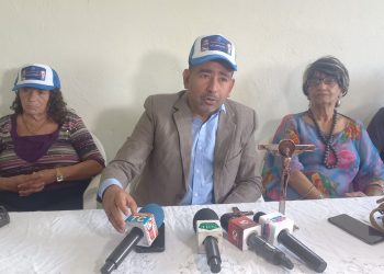 Comunicadores 8.0 Luis Abinader Presidente denuncia cancelaciones y persecuciones a sus miembros por parte de un funcionario y un ex funcionario del gobierno