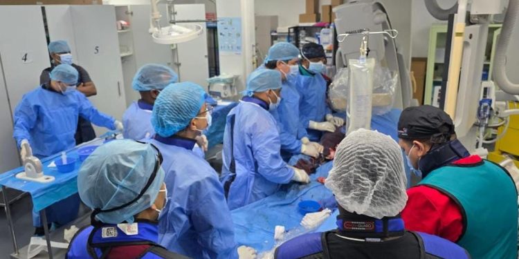 Grupo MAC Center realiza con éxito primera implantación de válvula aórtica transcatéter