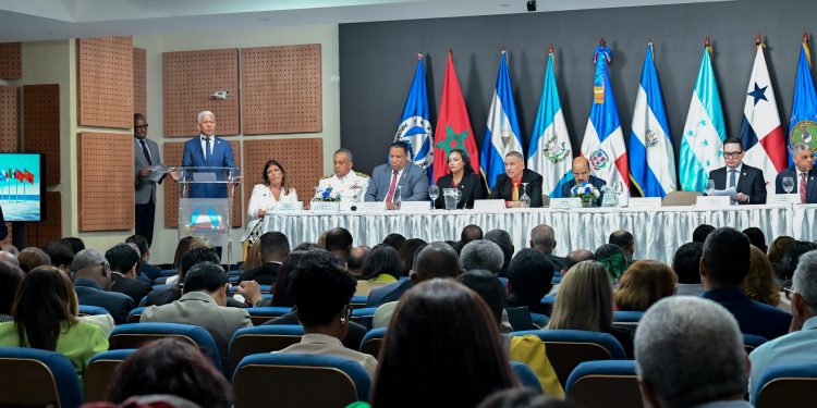 Presidente del Senado llama a la comunidad internacional a unificar esfuerzos ante la actual crisis migratoria