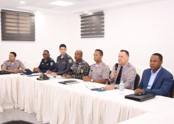 Altos mandos de la Policía Nacional ultiman detalles para la segunda carrera regional 5K y 2K en El Seibo