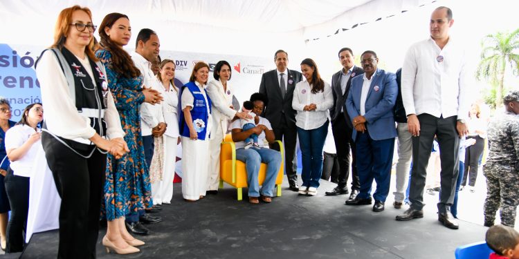 Ministerio de Salud introduce la vacuna hexavalente acelular al esquema de vacunación