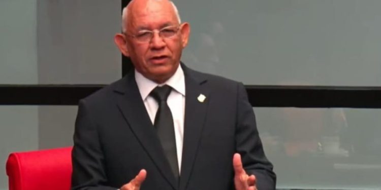 Senador Aleman: Corrupción está acabando con los ríos en Monte Cristi