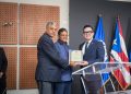 Director del COE y la DAEH recibe reconocimiento del Parlacen por más de 20 años de servicio salvando vidas