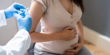 Vacunación materna: una herramienta de protección para la salud de las madres y sus recién nacidos