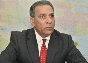 Osiris de León dice urge reglamentar revisión periódica de la resistencia de estructuras