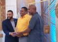 Periodista Miguel Montilla Peña recibe dos reconocimientos por trayectoria y aportes al periodismo