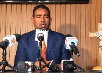 Nelson Gutiérrez denuncia general Juan P. Ferreras Veras de la policía tiene secuestrado y tortura a un joven en La Vega