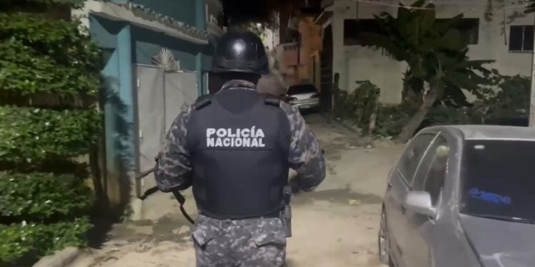 Policía realiza operativos focalizados en Ponce de Los Guaricanos, SDN