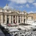 Empleados del Vaticano denuncian que su sueldo está congelado desde 2008
