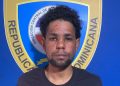 PN apresa mediante entrega a hombre con orden de arresto por homicidio y heridas en Quisqueya, SPM