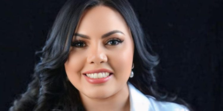 Diputada Namibia Didiez presenta iniciativa en PARLACEN que insta a países del SICA reducir contaminación por microplásticos