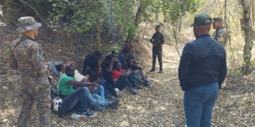 Ejército envía a la justicia a 231 personas por tráfico de indocumentados y contrabando