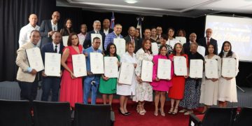 Colegio de Periodistas DN reconoce trayectoria de destacados periodistas