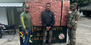 Ejército intercepta jeepeta con contrabando de 62,800 cigarrillos en Santiago Rodríguez