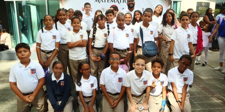 Fundación Ayudar Me Da Vida celebra 7ma edición de la Competencia Internacional Canguro Matemático