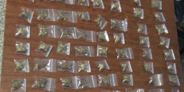 Policía Nacional decomisa más de 4 libras de narcóticos durante intervención en Mary López; varios detenidos