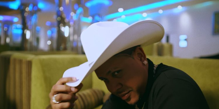 El Real Soprano lanza “Mi Primer Patrón”, una fusión de trap y corrido