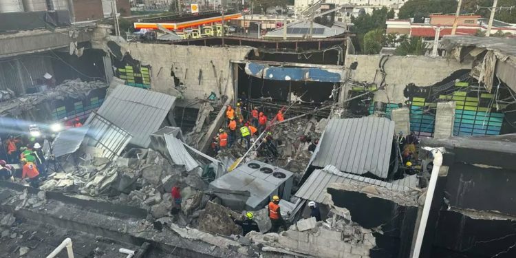 Ascienden a 44 muertos y 144 rescatados tras derrumbe de techo en Jet Set
