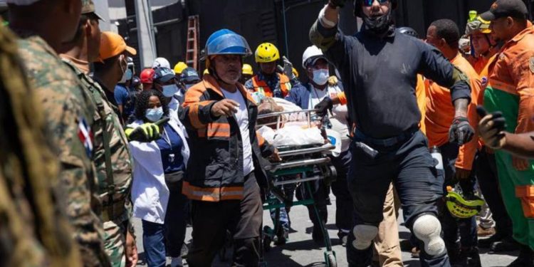 Suben a 124 los fallecidos en la tragedia de la discoteca Jet Set