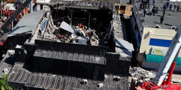 Aumenta a 113 los de fallecidos en la tragedia de la discoteca Jet Set