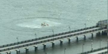 Al menos 6 muertos al caer helicóptero en el rio Hudson en New York