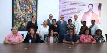 Gobierno anuncia aumento salarial del 30 % para las trabajadoras del hogar