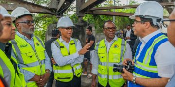 Constructores SDE analizan situación puente de la 17 y entregan informe