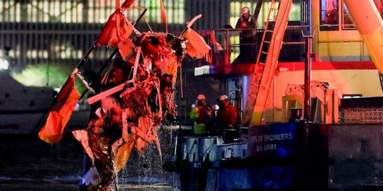 Compañía del helicóptero que se estrelló en Nueva York finaliza sus operaciones