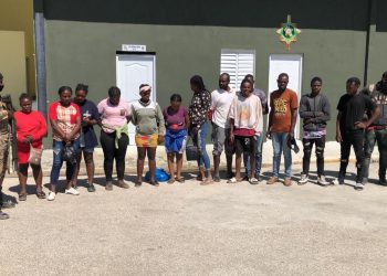 En casa en construcción en Elías Piña encuentran 15 haitianos indocumentados