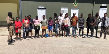 En casa en construcción en Elías Piña encuentran 15 haitianos indocumentados