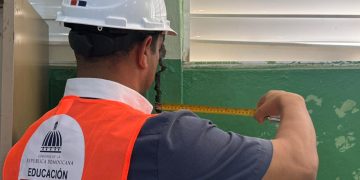 Dirección de Infraestructura Escolar inicia trabajos correctivos en escuela de Samaná