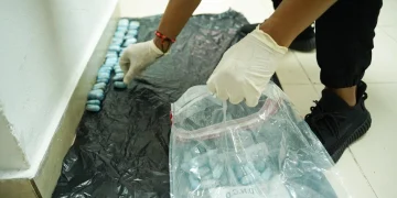 DNCD apresa francés en el AILA con 75 bolsitas de cocaína en el estómago