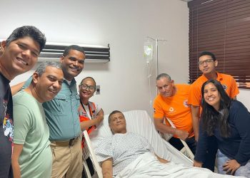 Sobreviviente de la tragedia del Jet Set se reencuentra con sus rescatistas de Defensa Civil