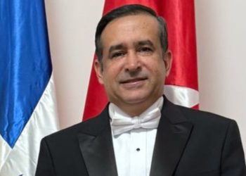 Embajador Víctor Suárez  expresa solidaridad dominicana ante fallecimiento del papa Francisco